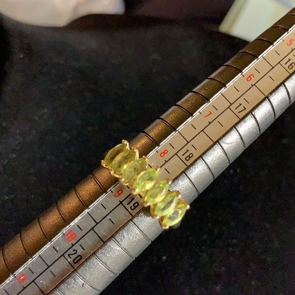 10k Gold Peridot Ring Size 8.5 - Picture 7 of 9